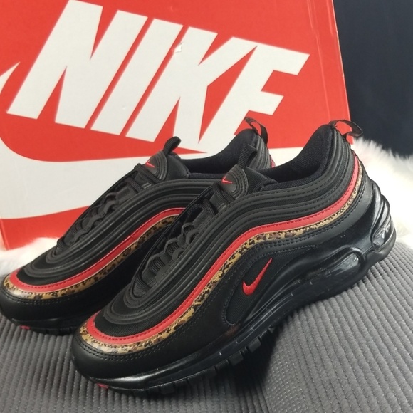 black red cheetah air max